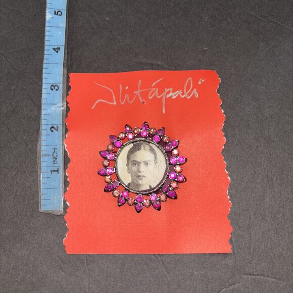 Retro Frida Kahlo Purple Pink Vintage Bronze Harlequin Filigree Round Brooch Pin - Picture 2 of 3